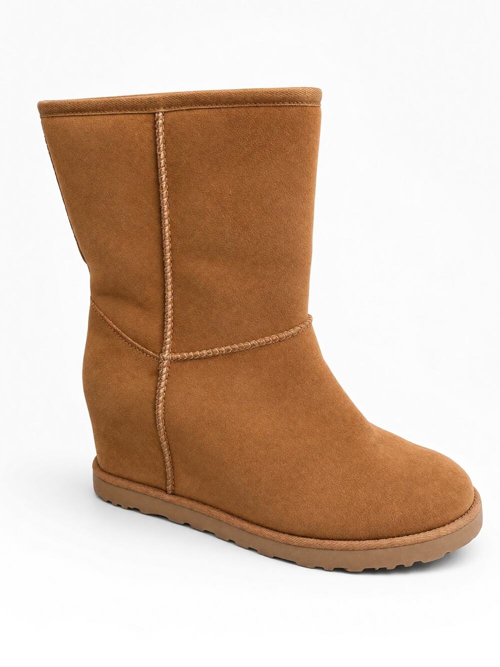 UGG Classic Femme Short Chestnut Suede Wedge Boots Women’s Size 9